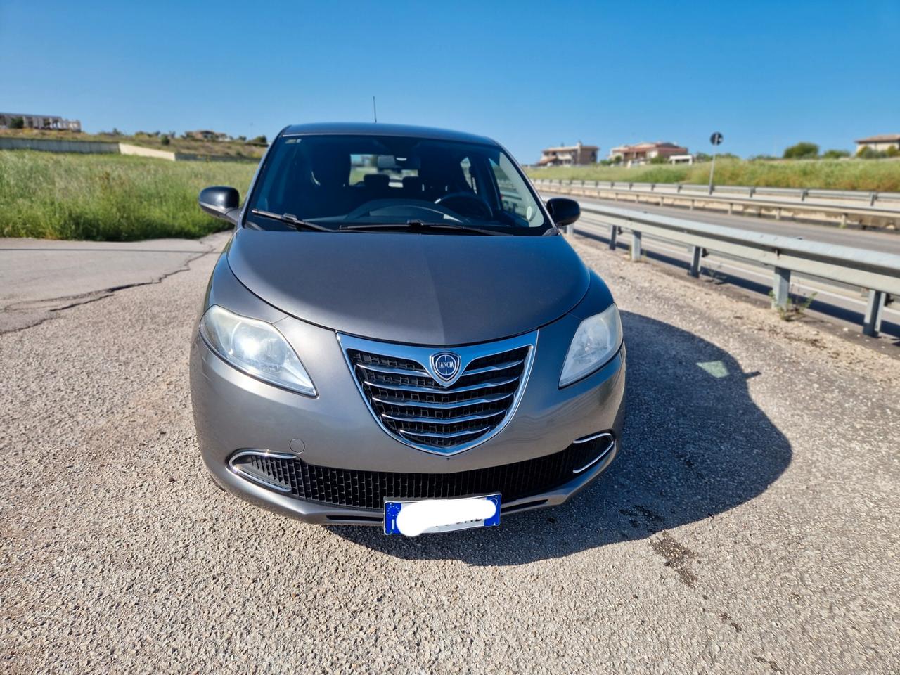 Lancia Ypsilon 1.2 69 CV Unyca