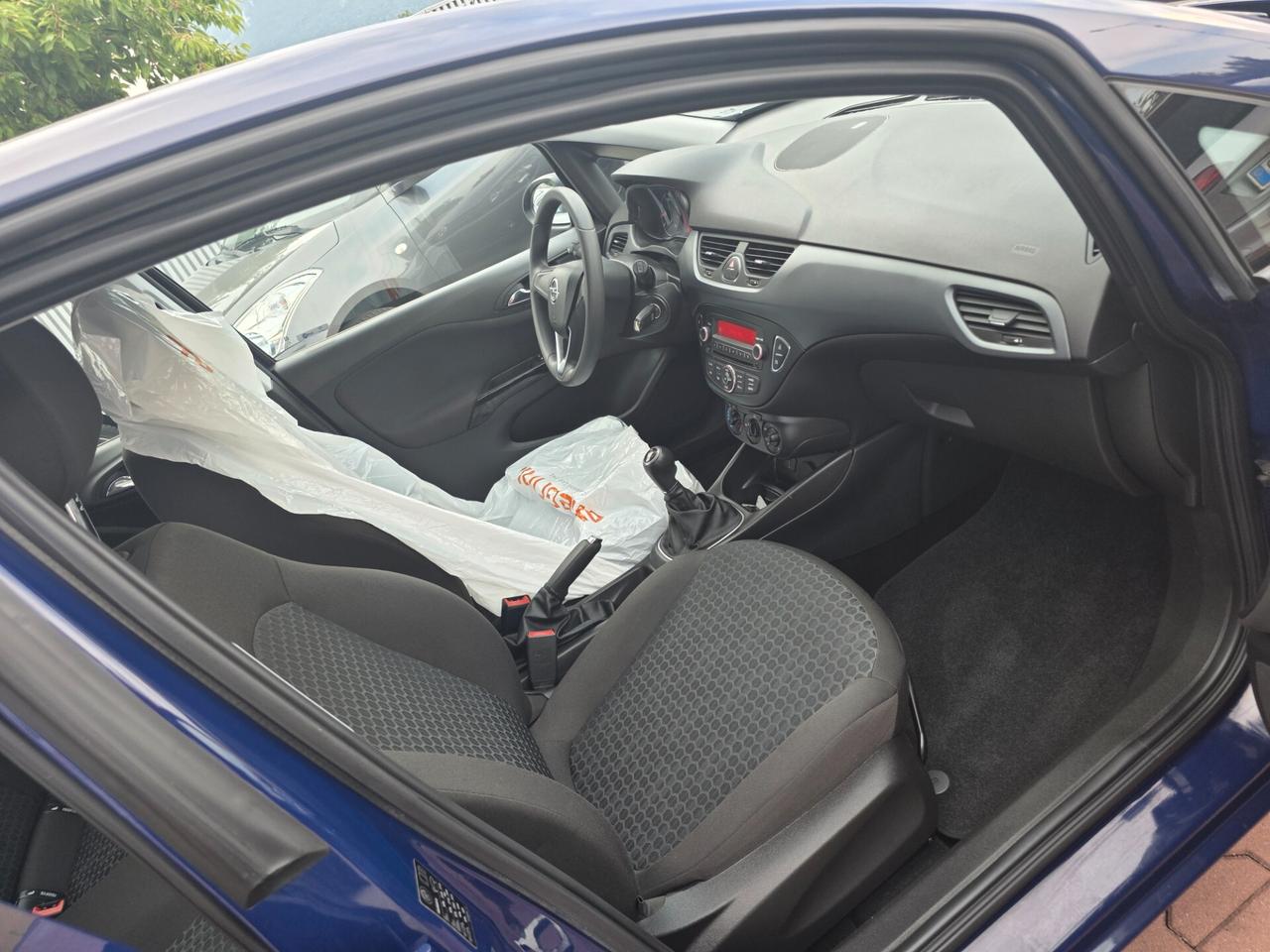 Opel Corsa 1.4 90CV perfetta garantita 12 mesi