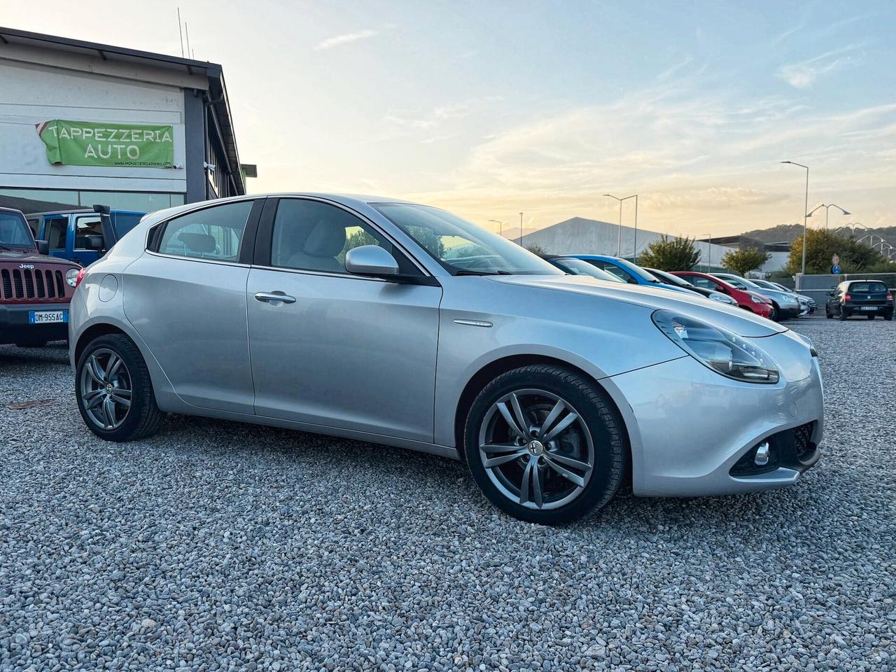 Alfa Romeo Giulietta 1.6 JTDm-2 105 CV SENSORI PDC CRUISE OK NEOPATENTATI