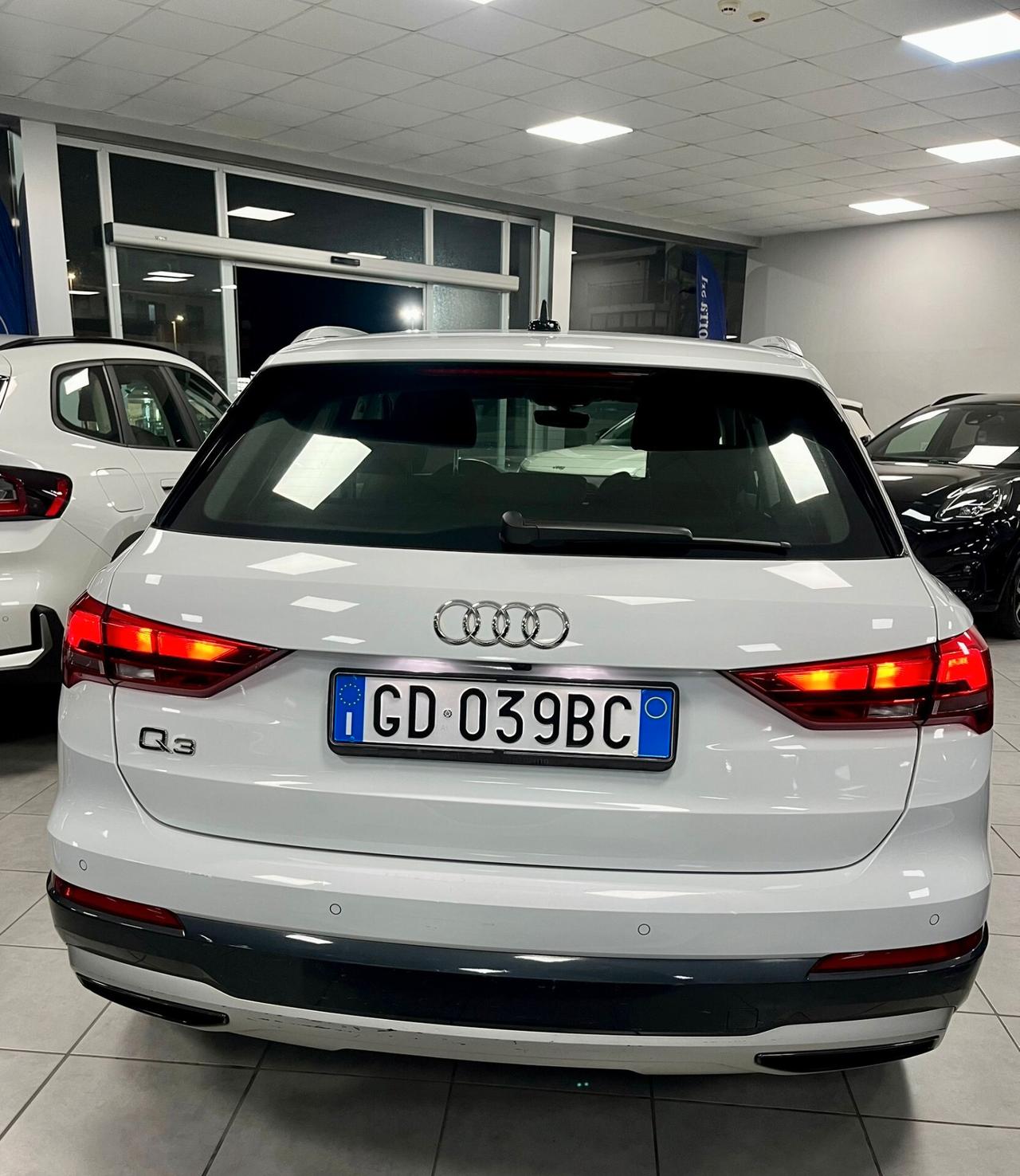 Audi Q3 35 TDI S tronic Business Advanced