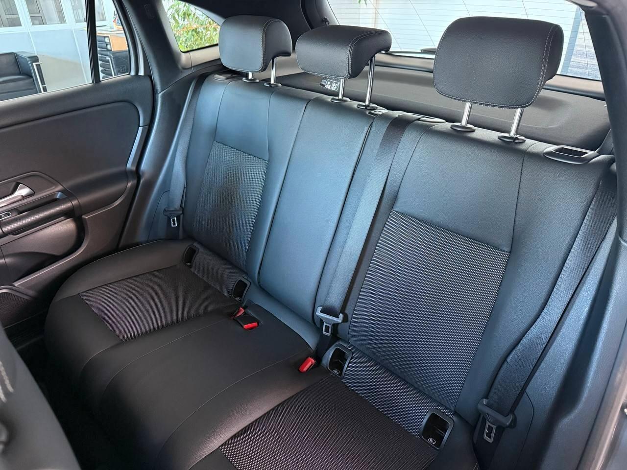 Mercedes-benz GLA 200 d Automatic Business