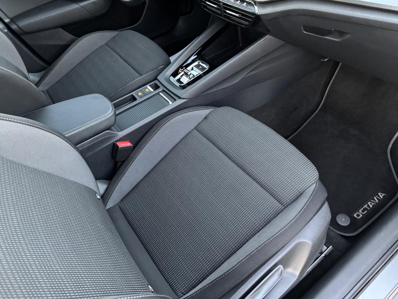 SKODA OCTAVIA 2.0 Tdi Dsg Wagon - Led Carplay