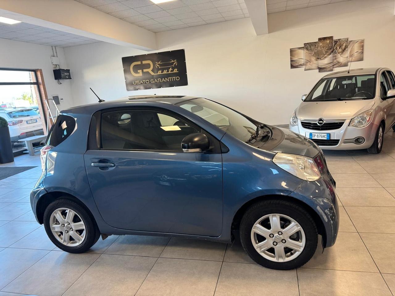 Toyota iQ 1.0 BENZ 68CV AUTOMATICA 2011