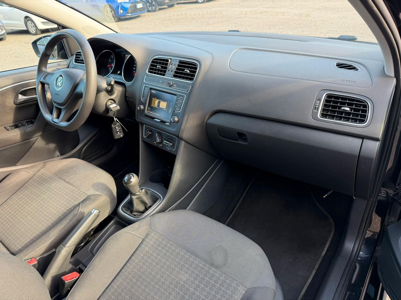 Volkswagen Polo 1.0 MPI 5p. Business
