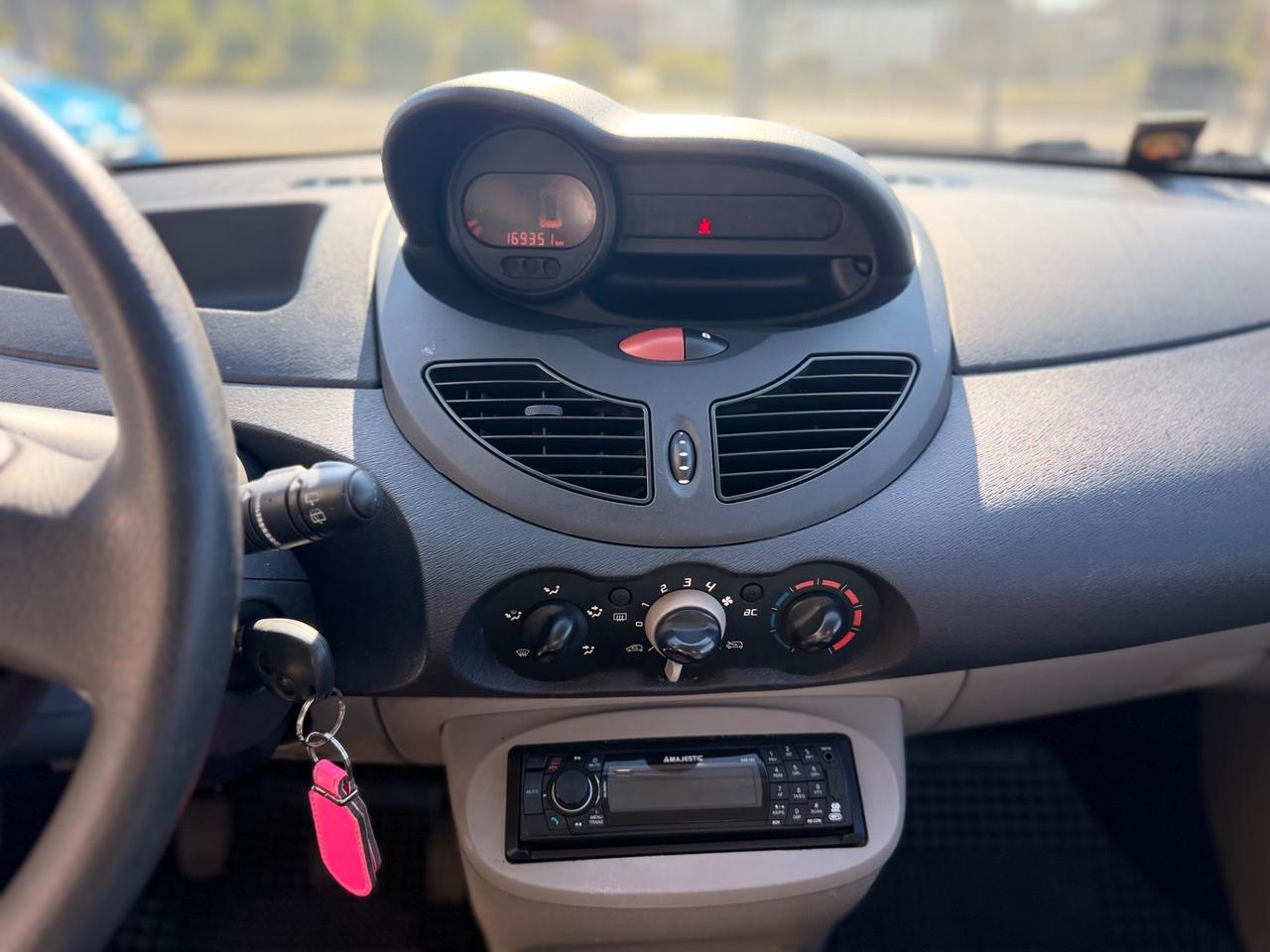 Renault Twingo 1.2 8V Dynamique