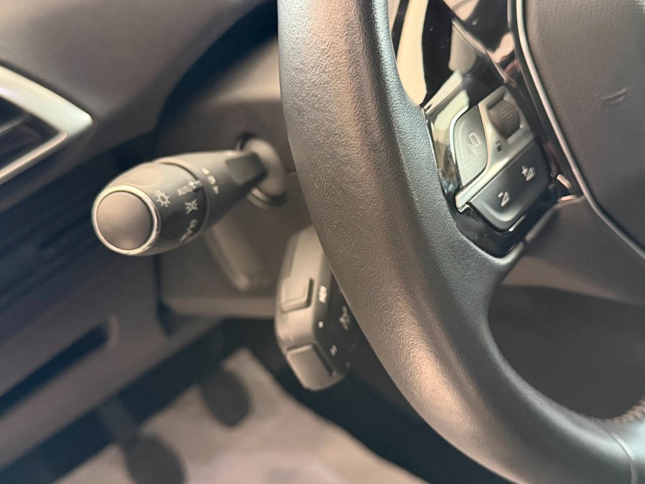 Peugeot 3008 1.5 BLUEHDI 130 cv. ALLURE (Nav)