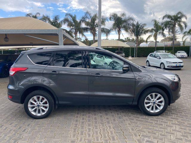 FORD Kuga 2.0 TDCI 150 CV 4WD Powershift Titanium