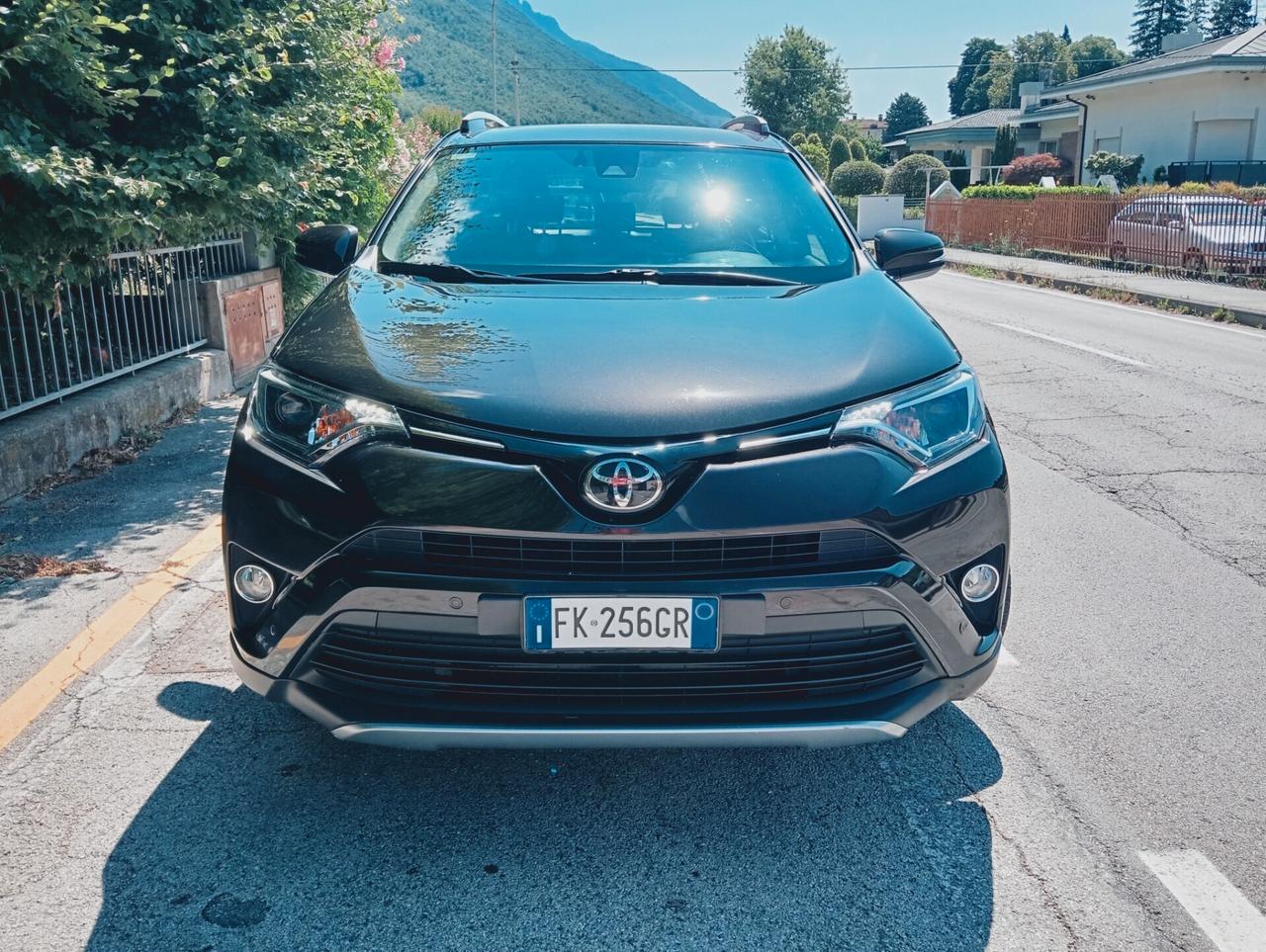 Toyota RAV 4 RAV4 2.0 D-4D 2WD Business