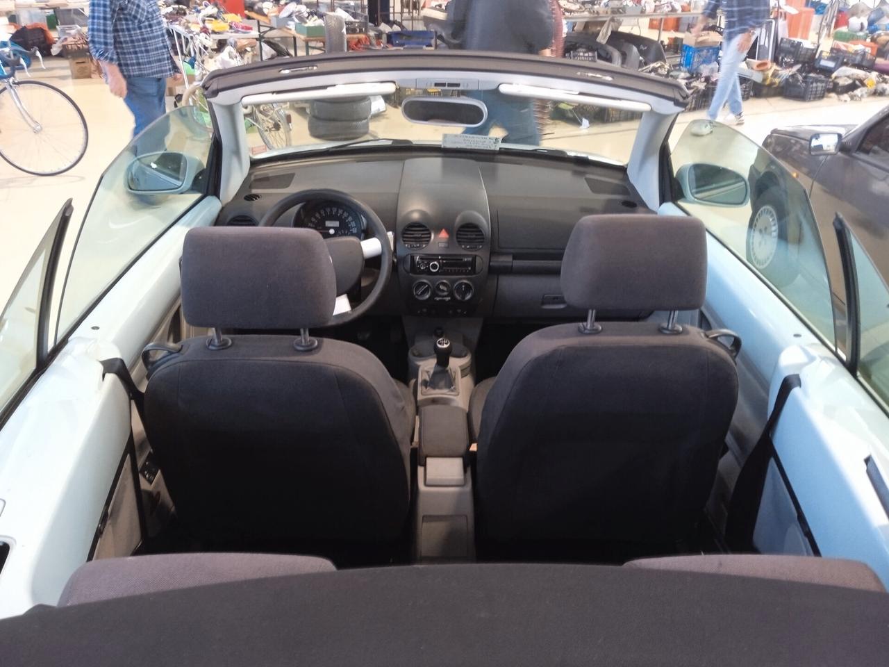 Volkswagen New Beetle 1.6 Cabrio A.S I