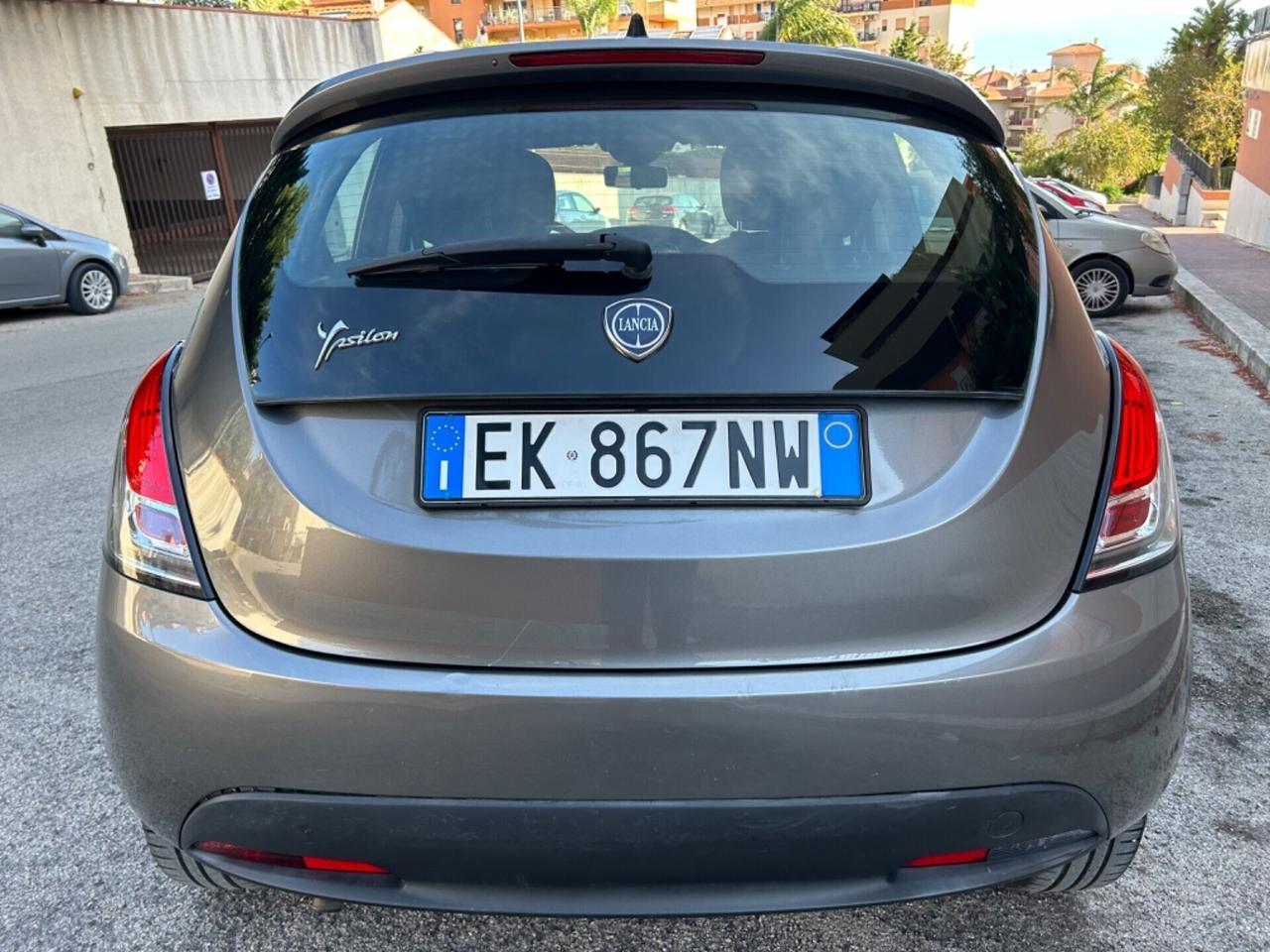 Lancia Ypsilon 1.2 69 CV IDEALE PER NEO PATENTATI