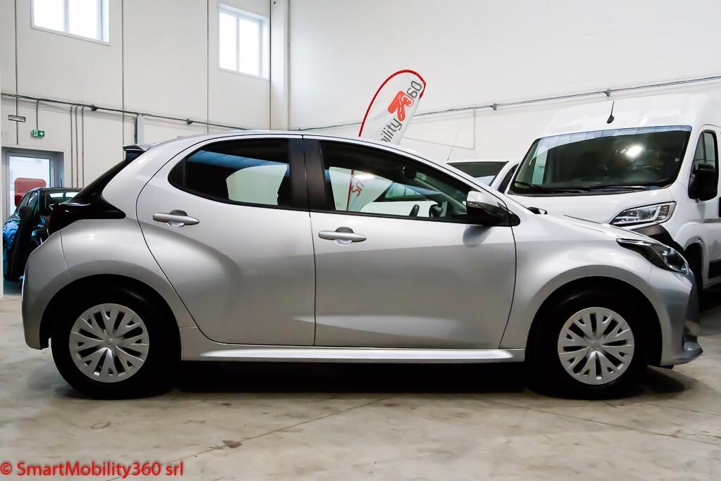 Toyota Yaris 1.5 Hybrid Active E-CVT Business Pack - Ok neopatentati!!!