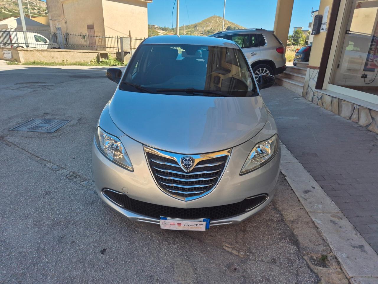 LANCIA YPSILON 1.2 BENZINA 70 CV ANNO 2015 KM 110000 CERT