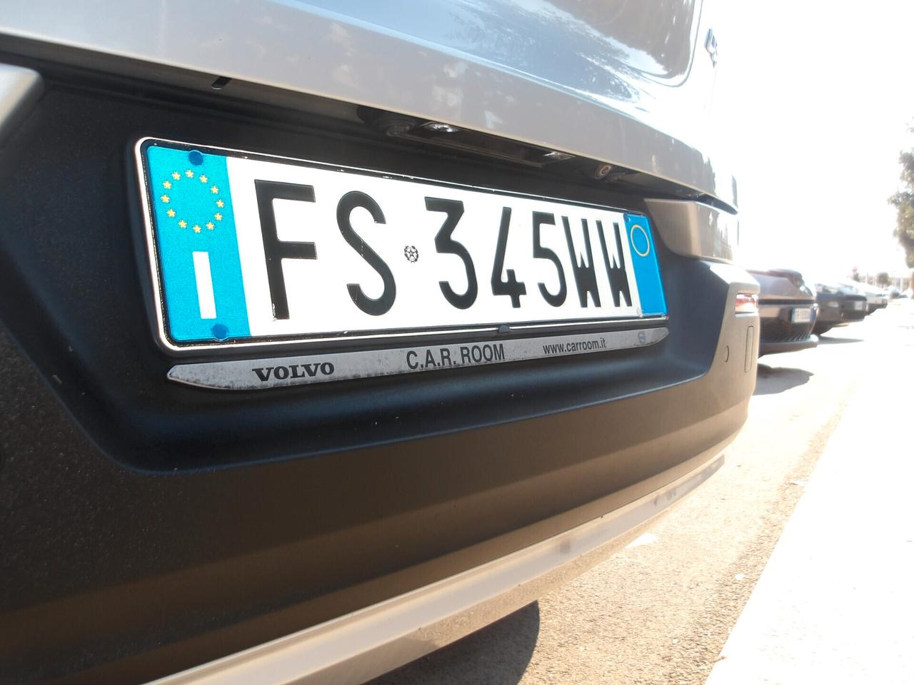 VOLVO XC40 4WD-AUTO-RETROC-2019