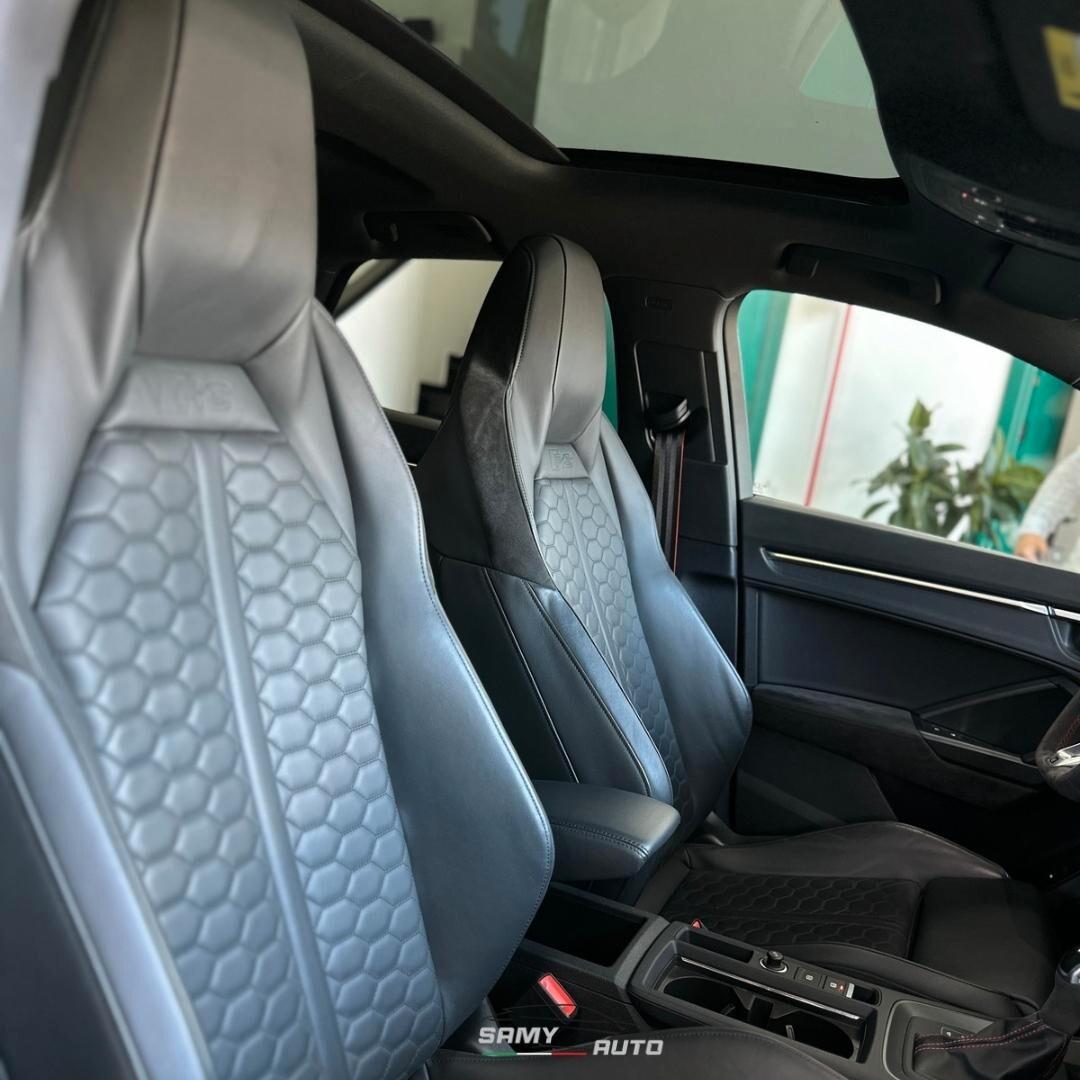 Audi RS Q3 Audi RS Q3 Q3 Sportback RS 2.5 quattro s-tronic