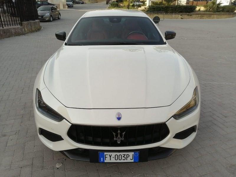 Maserati Ghibli V6 430 CV Q4 Gransport