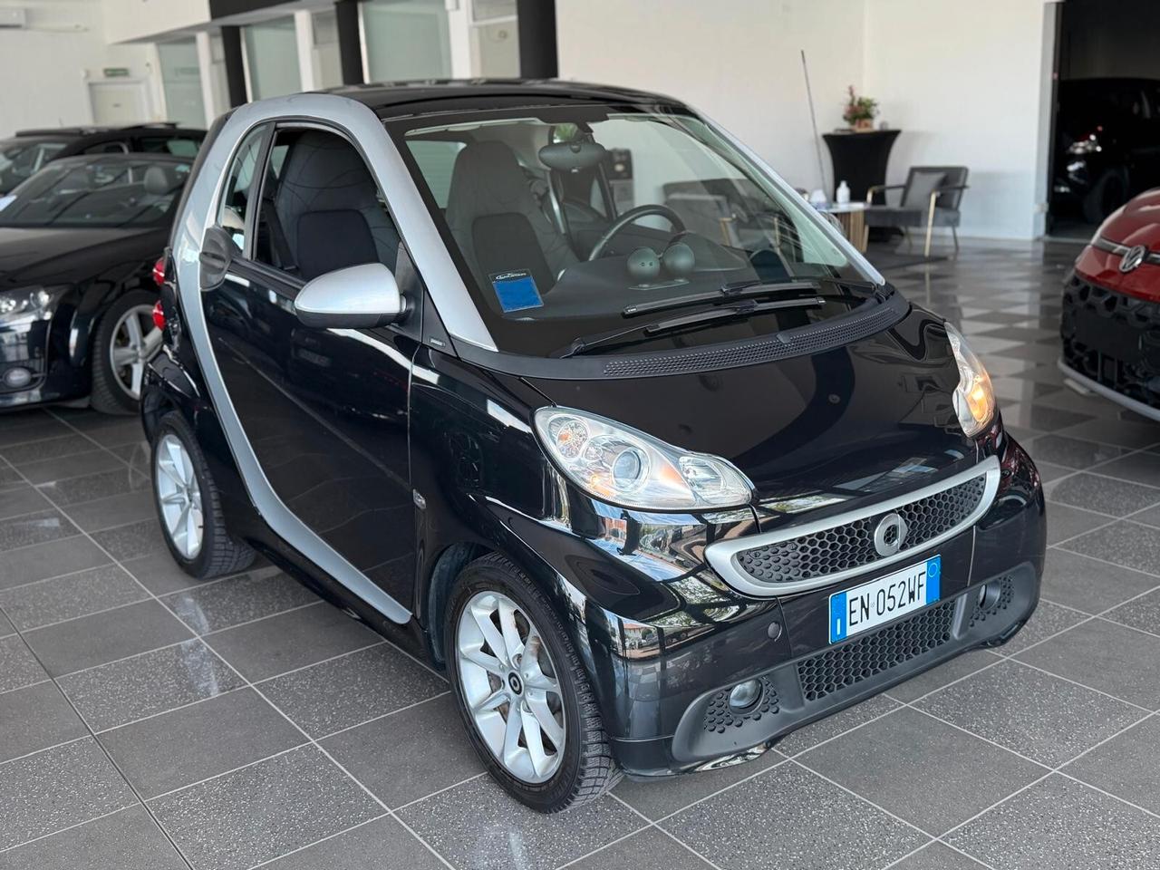 Smart ForTwo 1000 52 kW MHD coupé passion