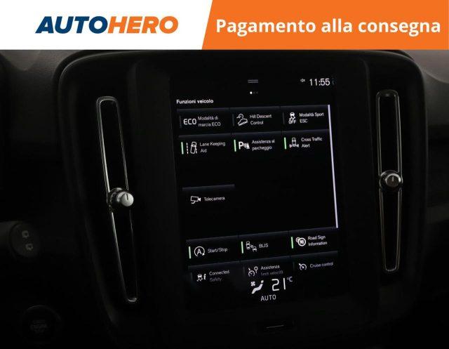 VOLVO XC40 T2 Geartronic Momentum Core