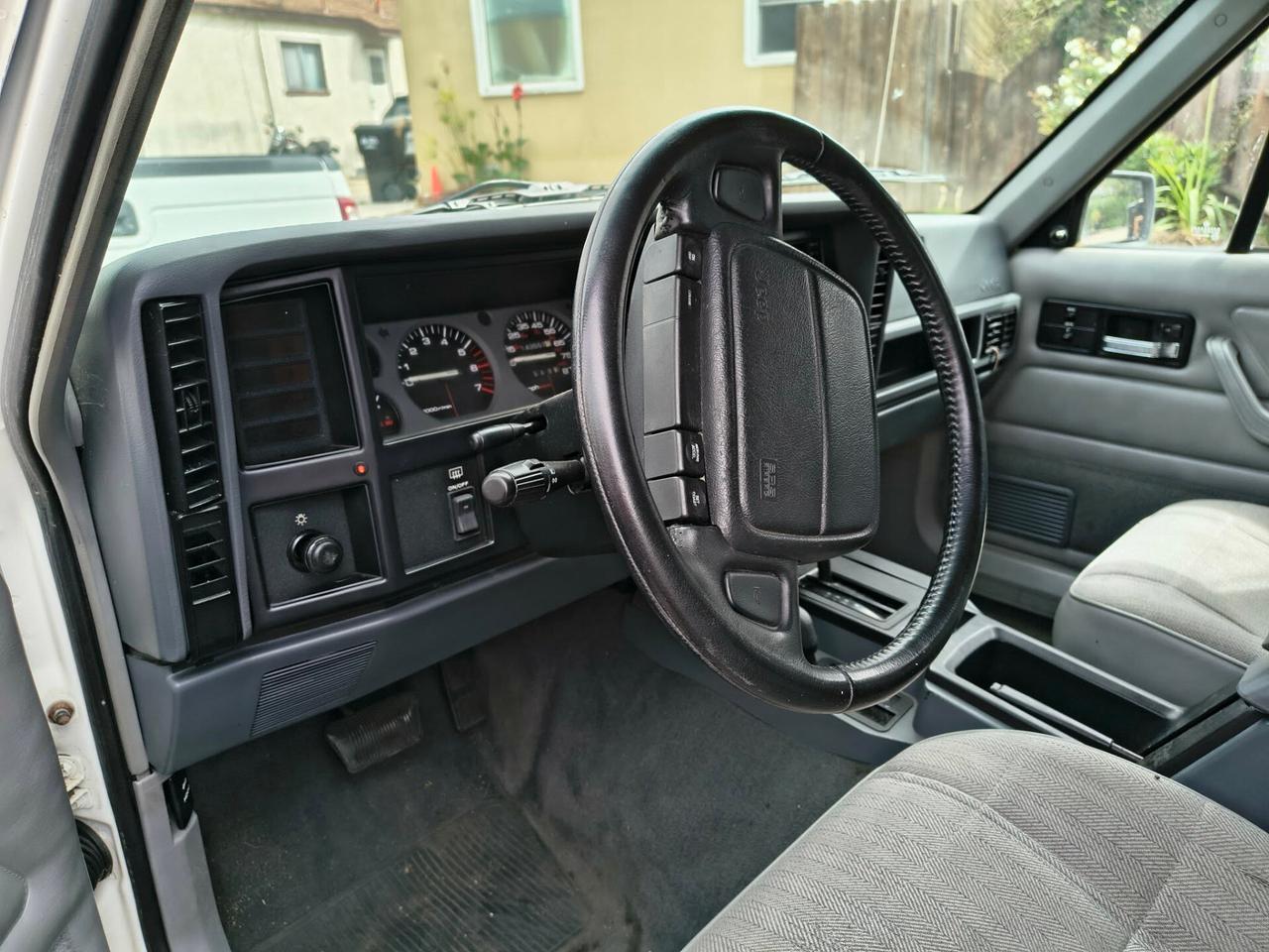 Jeep Cherokee 4.0 cat 5 porte Command-Trac Country