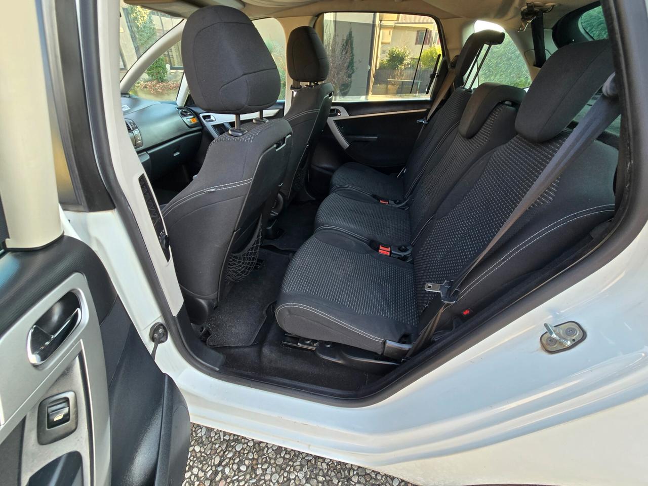 Citroen C4 Picasso 1.6 HDi 110 C.Automatico ok Neopatentati