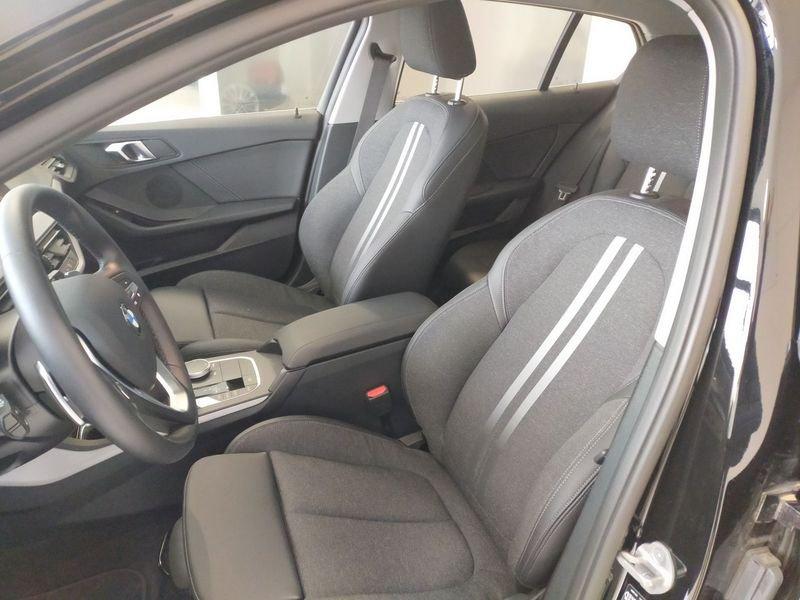 BMW Serie 1 118d 5p. Business Advantage Auto 2.0 150 cv