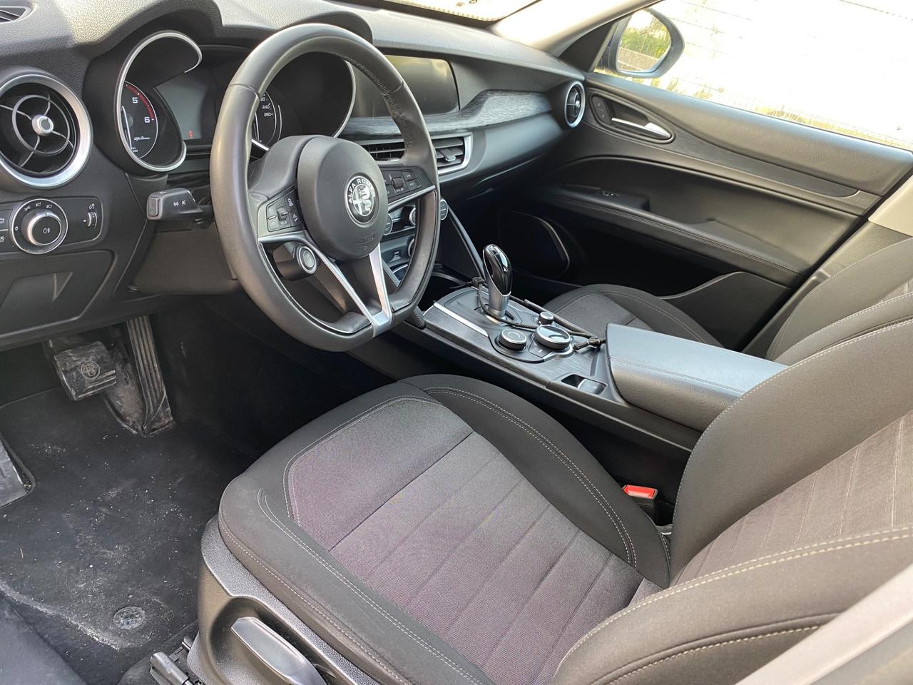 Alfa Romeo Stelvio 2.2 Turbodiesel 160 CV AT8 RWD Business