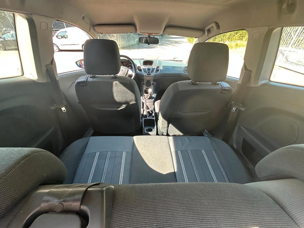 Ford Fiesta+ 1.4 TDCi 68CV 3 porte NEOPATENTATI