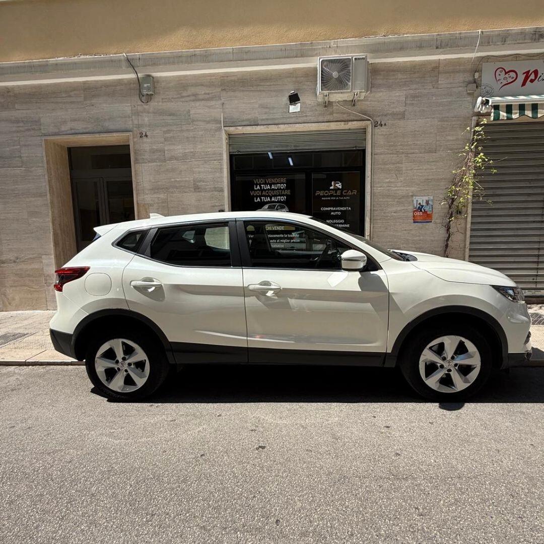 Nissan Qashqai 1.5 dCi - 116CV