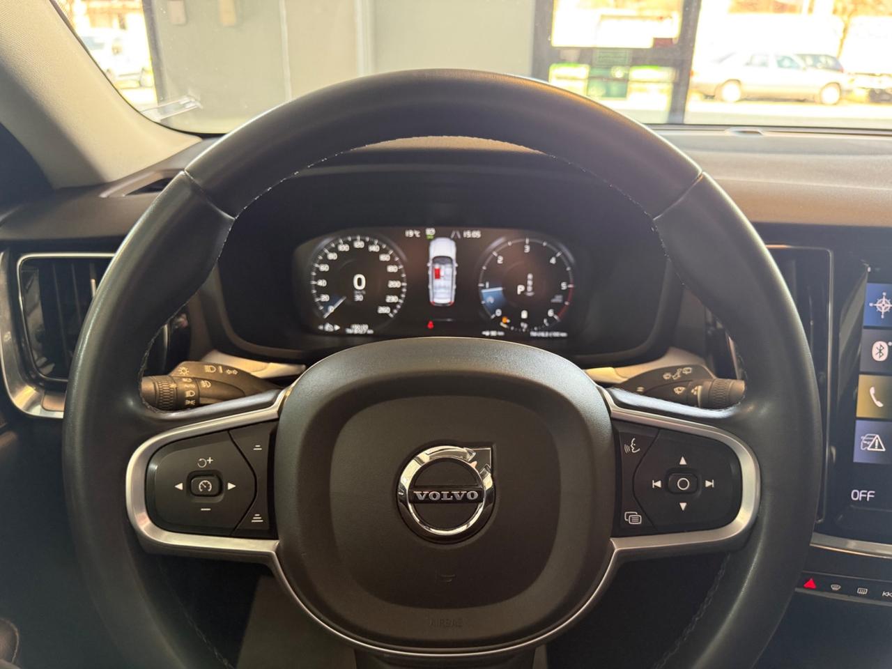Volvo V60 B4 (d) Geartronic Momentum Business