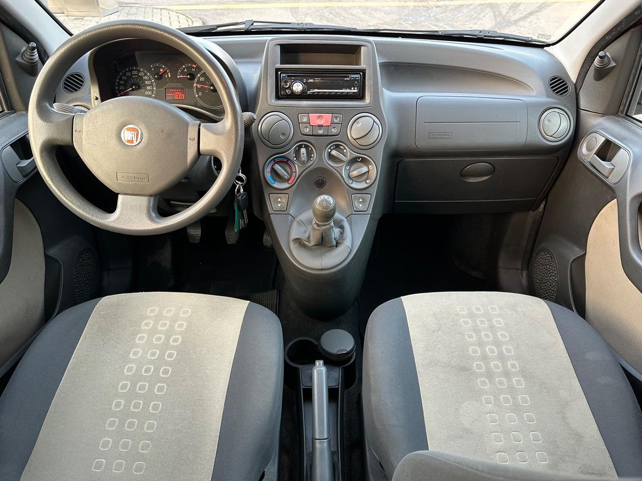 Fiat Panda 1.2 BENZINA NEOPATENTATI