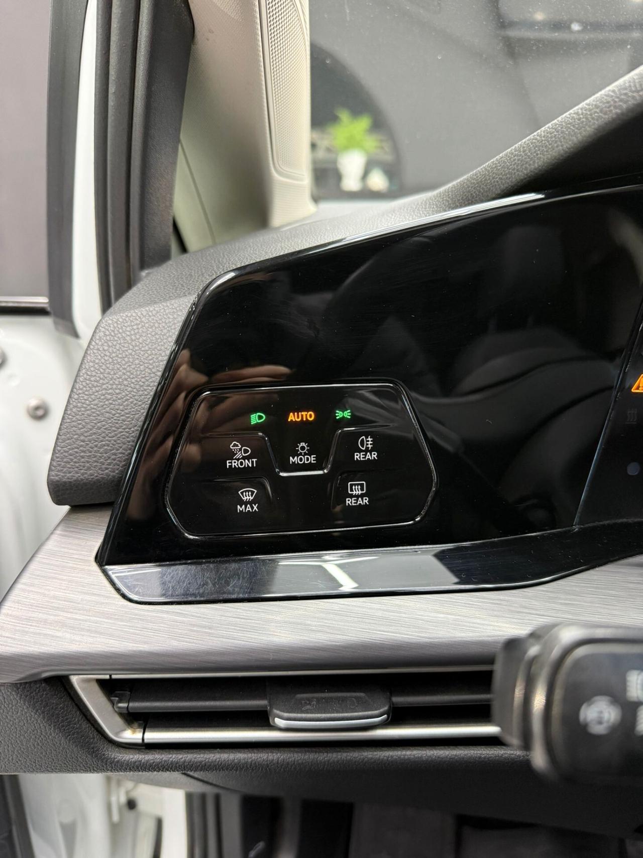 Volkswagen Golf 2.0 TDI 150 CV DSG SCR Style