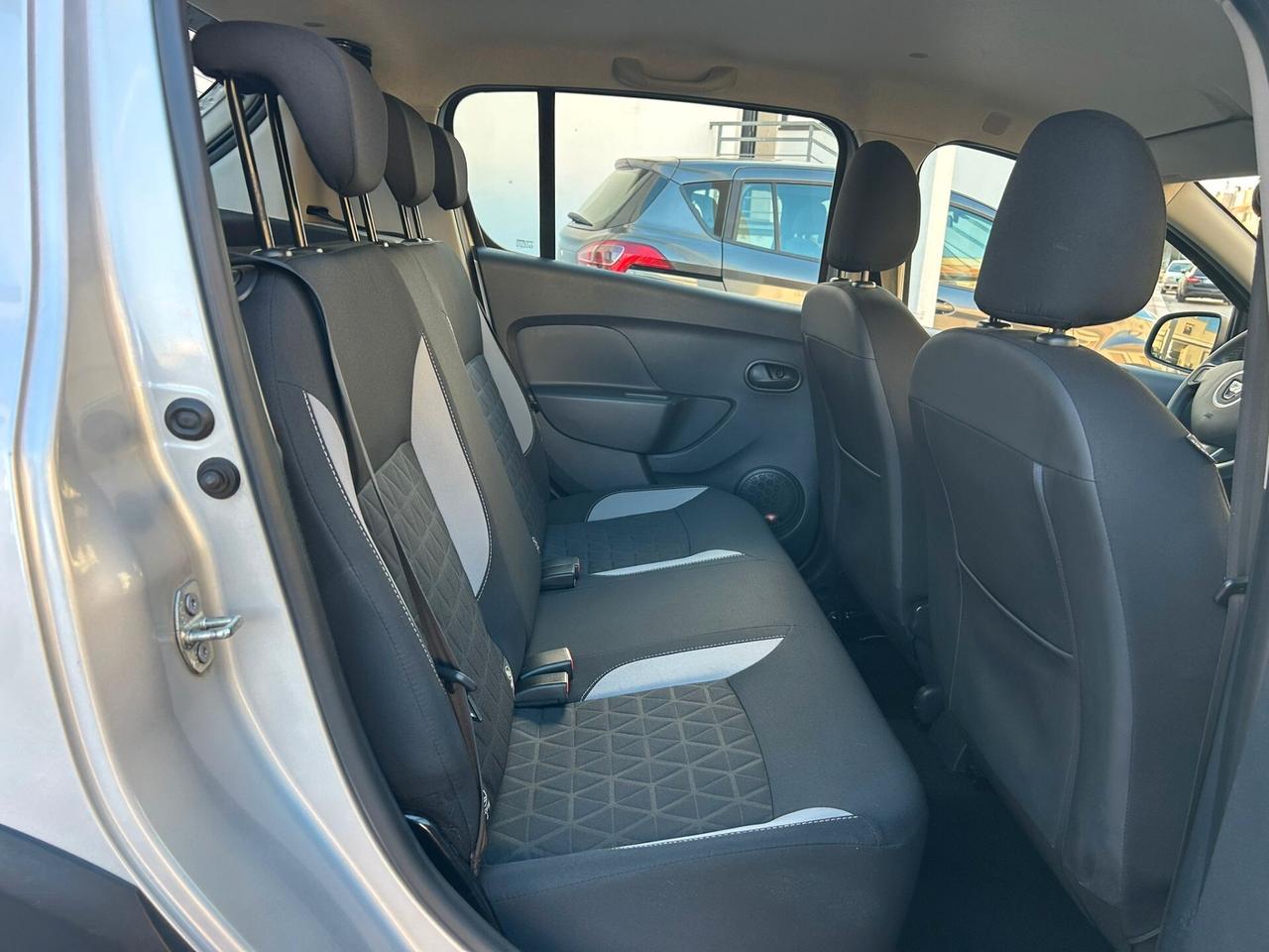 Dacia Sandero Stepway 1.5 DCI AUTOM Km102.000-2016