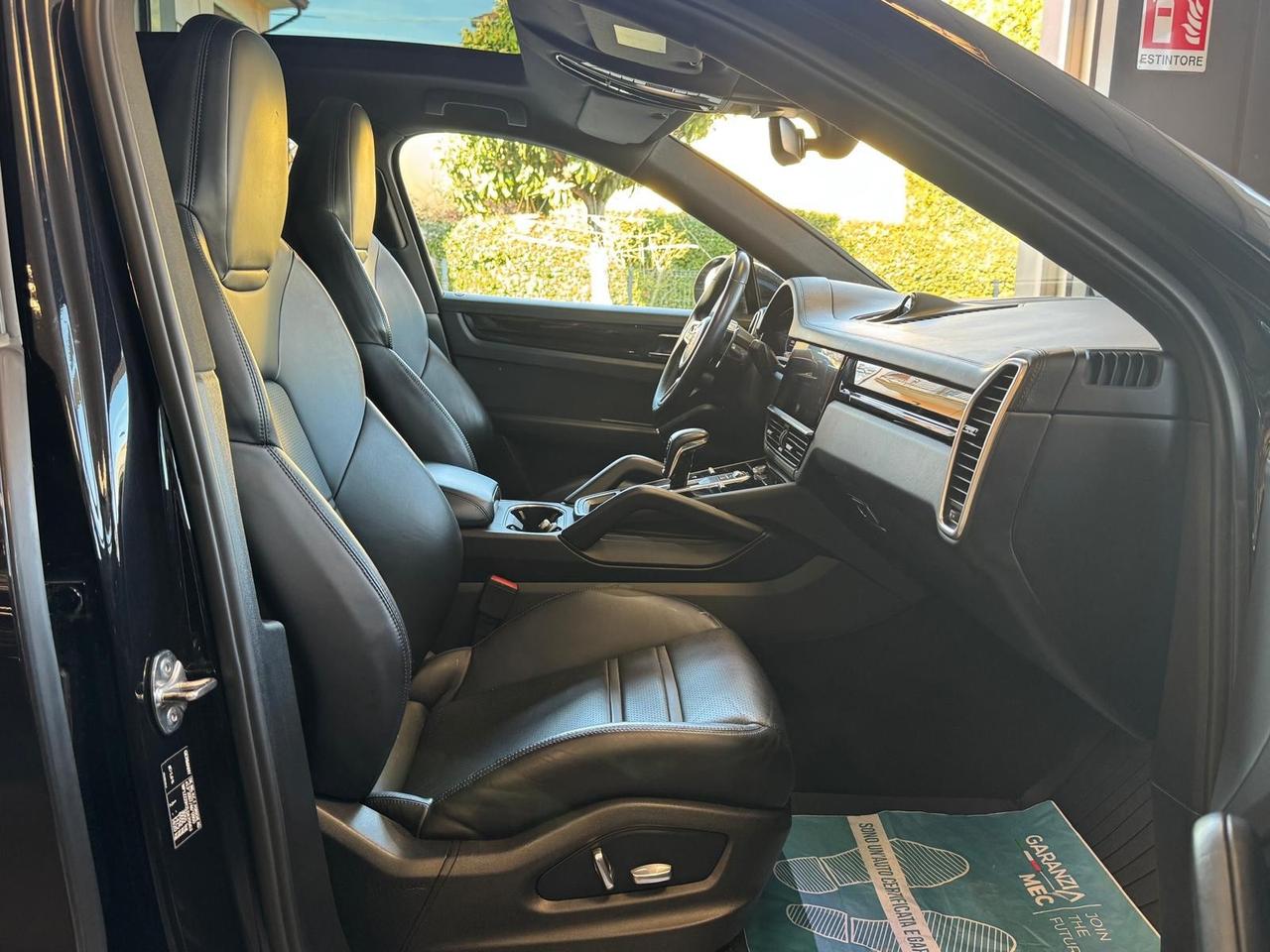 Porsche Cayenne Coupé 3.0 V6 E-Hybrid