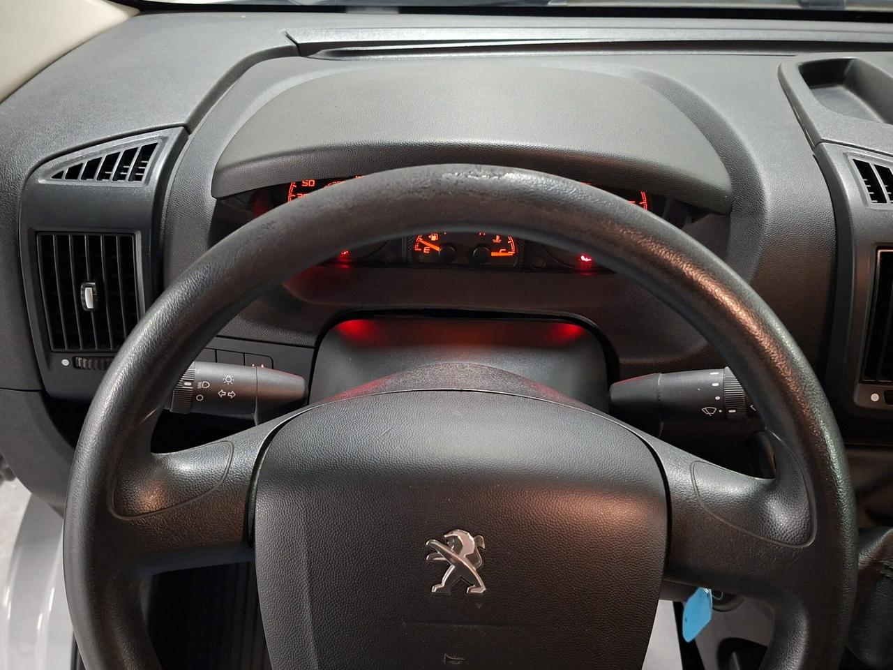 Peugeot Boxer 330 2.2 BlueHDi 140CV L1H1 Furgone