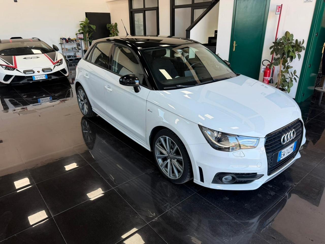 Audi A1 1.6 TDI S line edition