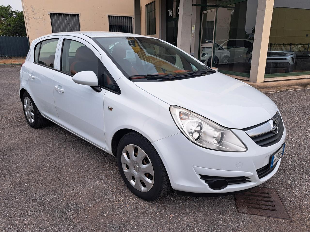 Opel Corsa 1.2 5 porte Easytronic Enjoy PER NEOPATENTATI