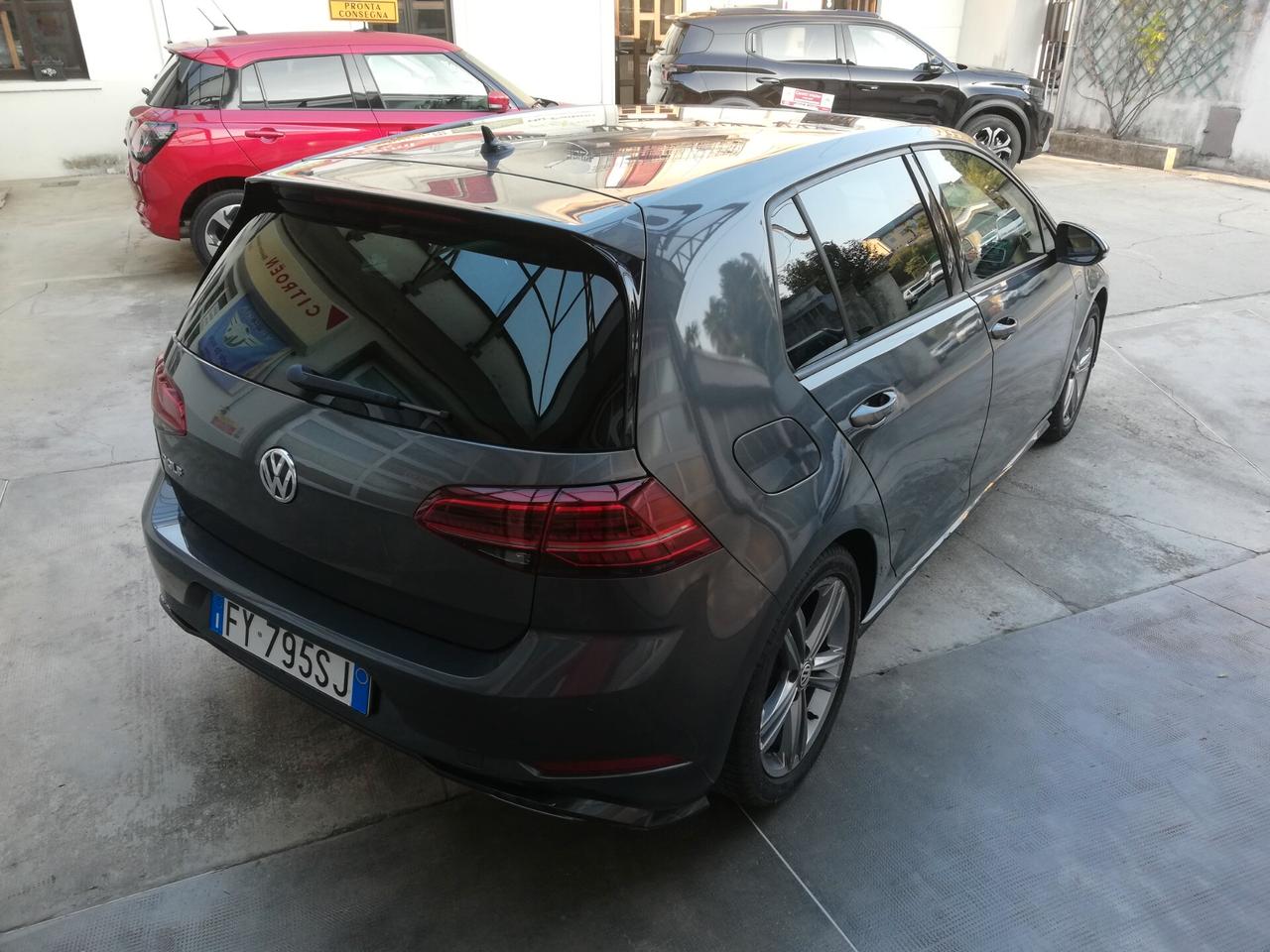 Volkswagen Golf 1.5 TSI DSG 5p. R-Line - 2019
