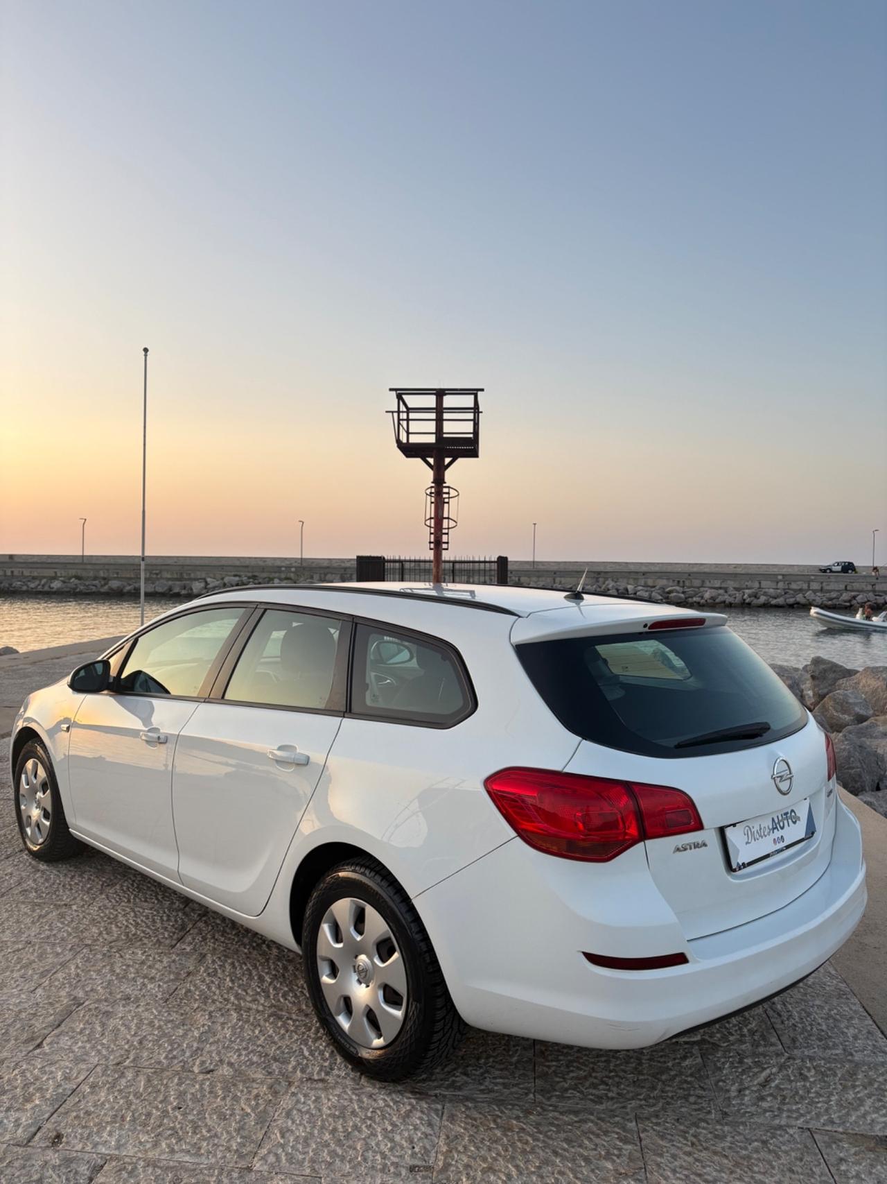 Opel Astra 1.7 CDTI 110CV 5 porte
