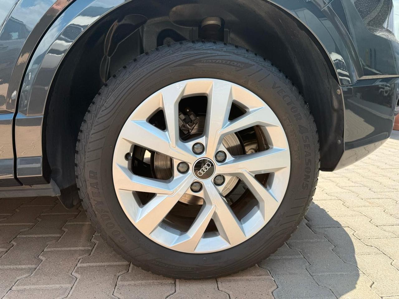 Audi Q2 35 TFSI Business Plus