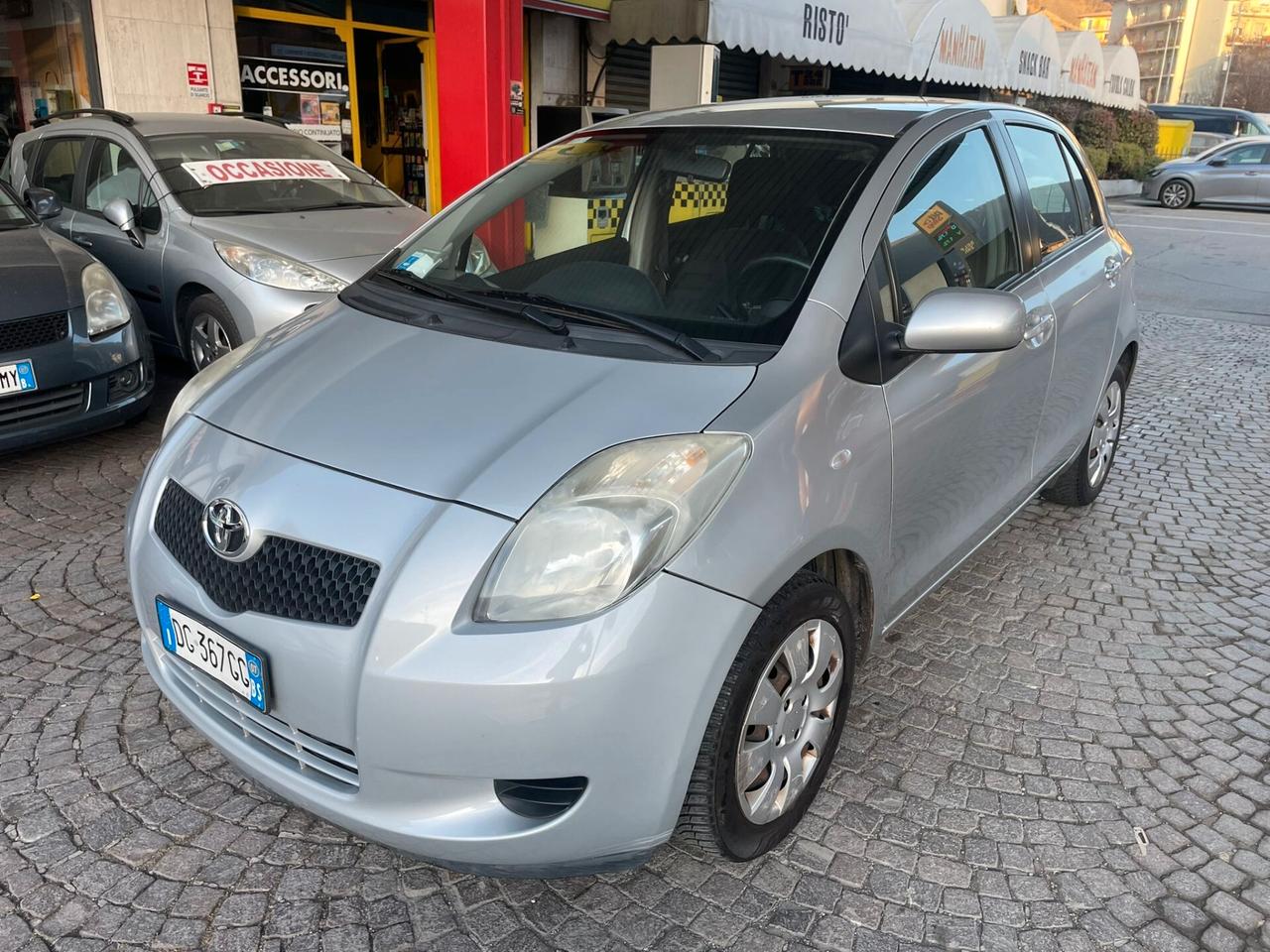 Toyota Yaris 1.0 5 porte