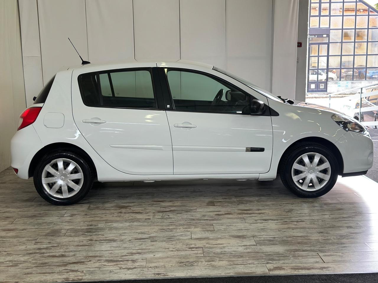 Renault Clio 1.2 Benzina 16V 5 porte Luxe Ok Neopatentati