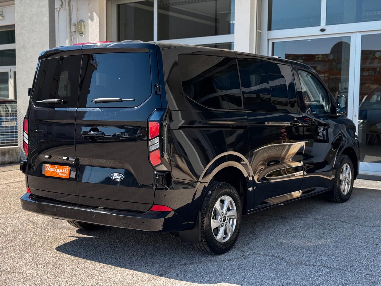 Ford Transit Custom 320 2.0 EcoBlue 136CV PC Combi Titanium