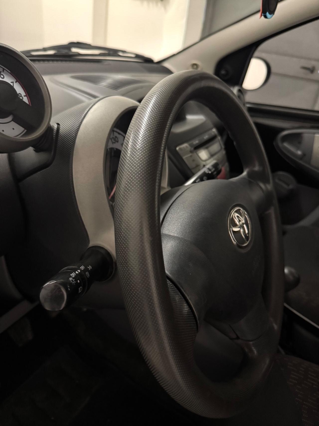 Toyota Aygo 1.0 12V VVT-i 5 porte