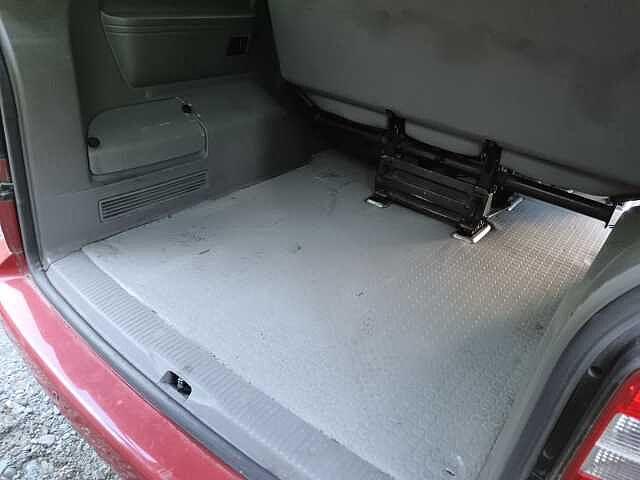 Volkswagen Transporter 2.5 TDI/130CV PL Kombi 9 posti
