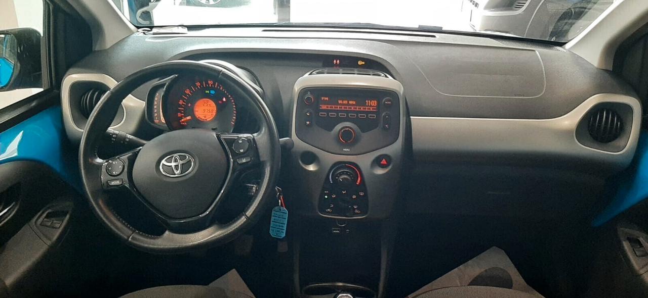 Toyota Aygo 1.0 VVT-i 69 CV 5 porte x-business