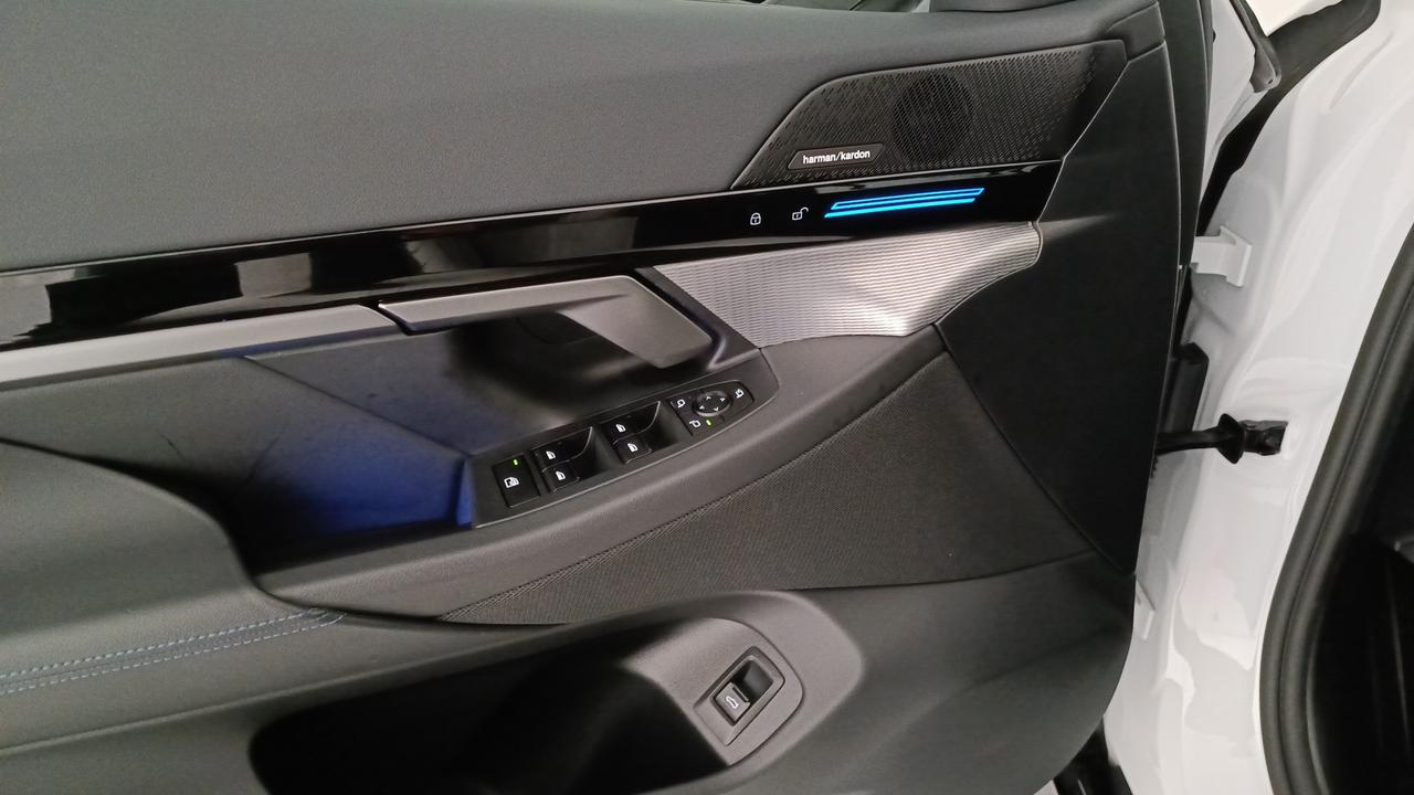 BMW Serie 5 G61 2024 Touring - 520d Touring 48V xdrive MSport Pro auto