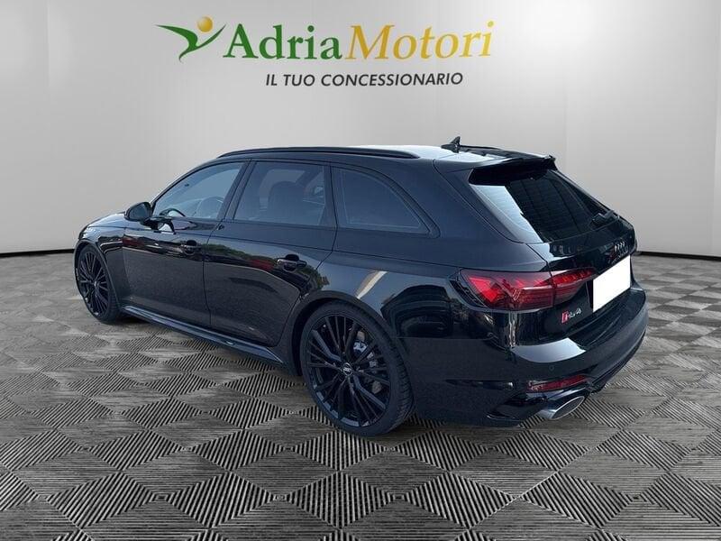 Audi A4 RS 4 Avant