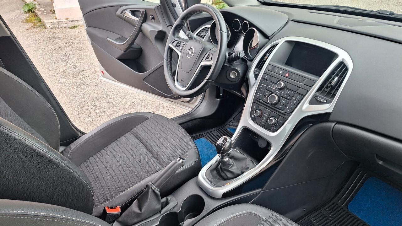 Opel Astra 1.4 Turbo 140CV 5 porte GPL Tech Cosmo