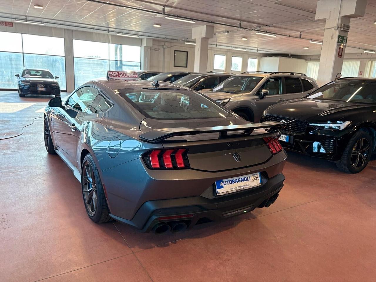 Ford Mustang Fastback DARK HORSE 5.0 V8 453 CV 6mt