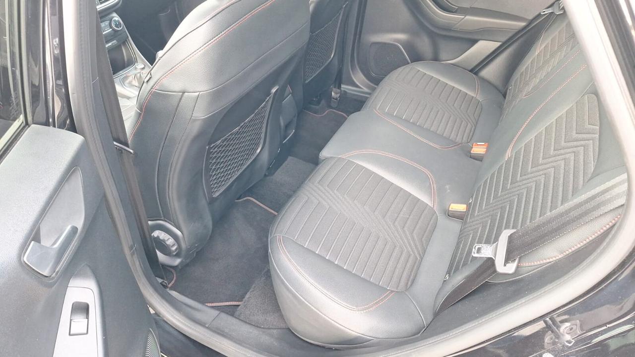 Ford Puma 1.0 EcoBoost Hybrid 125 CV S&S ST-Line X AUTOCARRO 4 POSTI!!!!