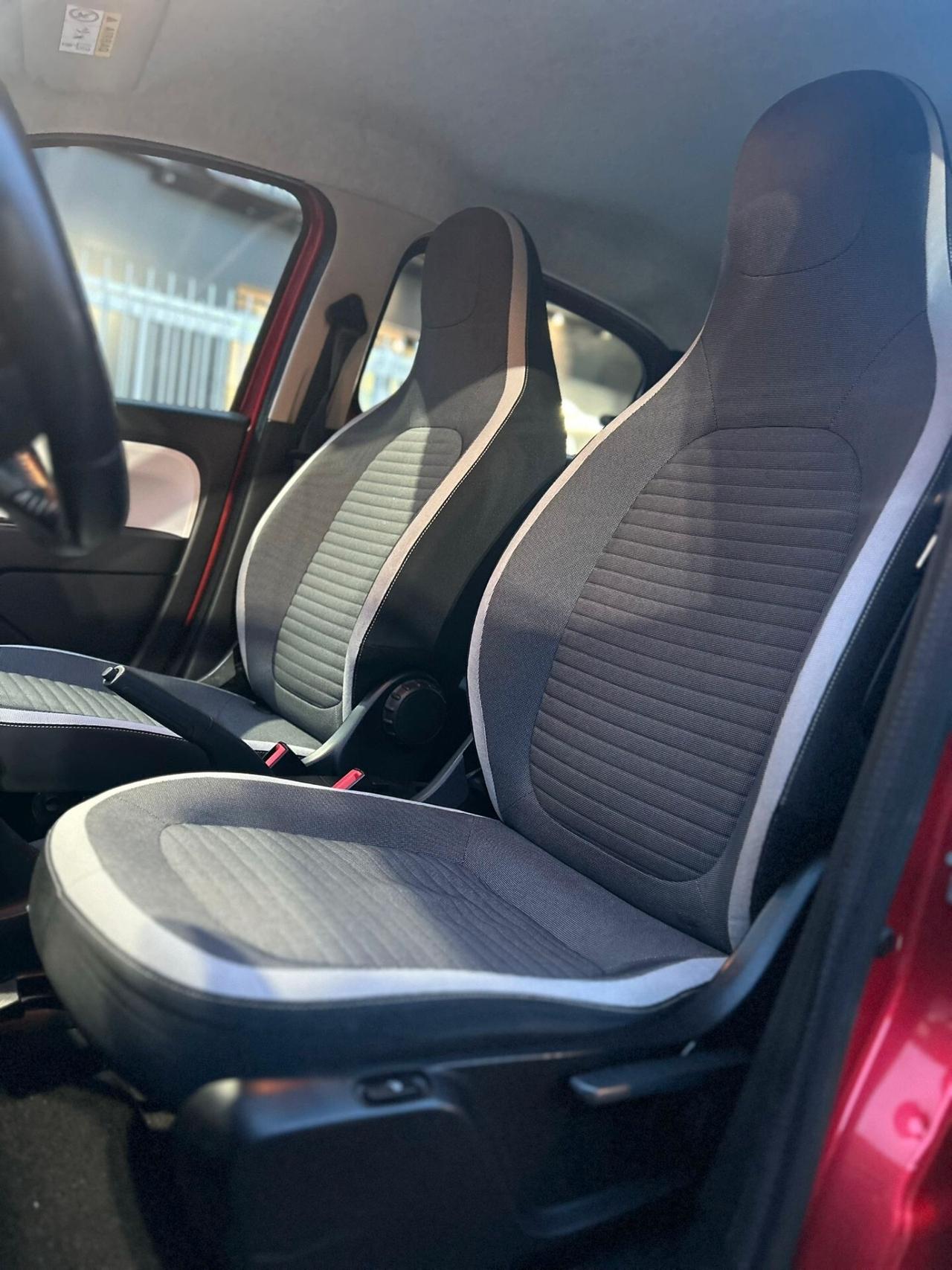 Renault Twingo 1.0 SCe Live